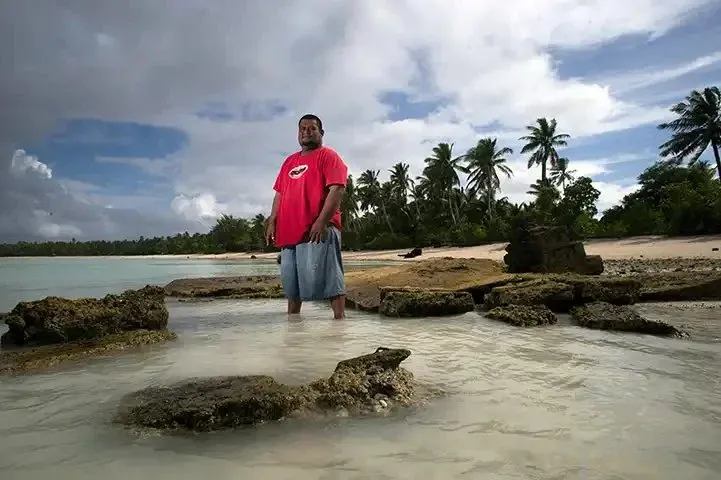 Kiribati coastline filmed for At the Edge of Climate Change